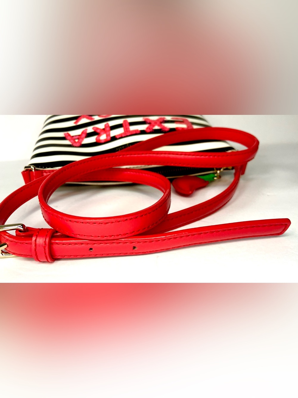 EUC 2018 novelty kate spade Black & White Striped "Extra Spicy" Crossbody - Picture 8 of 13